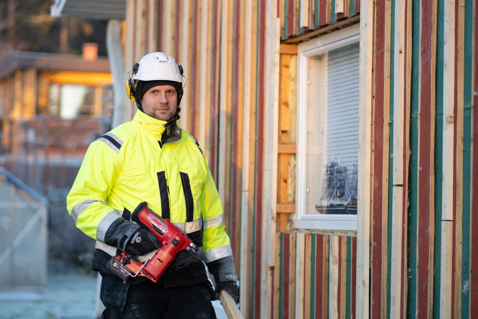 Julkisivuremontit taloyhtiölle Primalta.